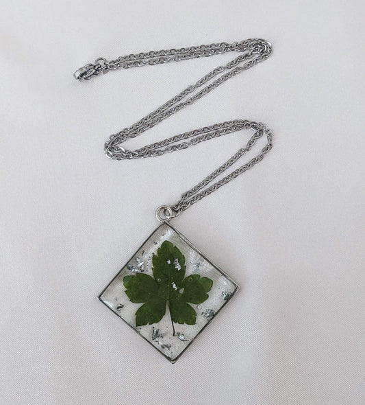 COLLIER FEUILLE