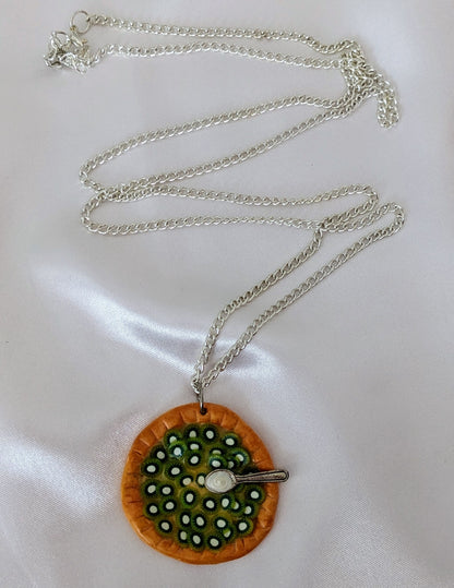 Collier tarte au kiwi