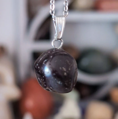 COLLIER GRENAT ROUGE