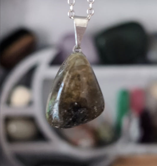 COLLIER LABRADORITE