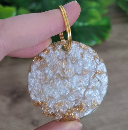 Médaille personnalisée pour chien, réalisée à la main en résine, avec choix de couleur et inscription du prénom en forme de rond 