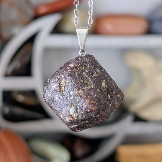 COLLIER GRENAT ROUGE