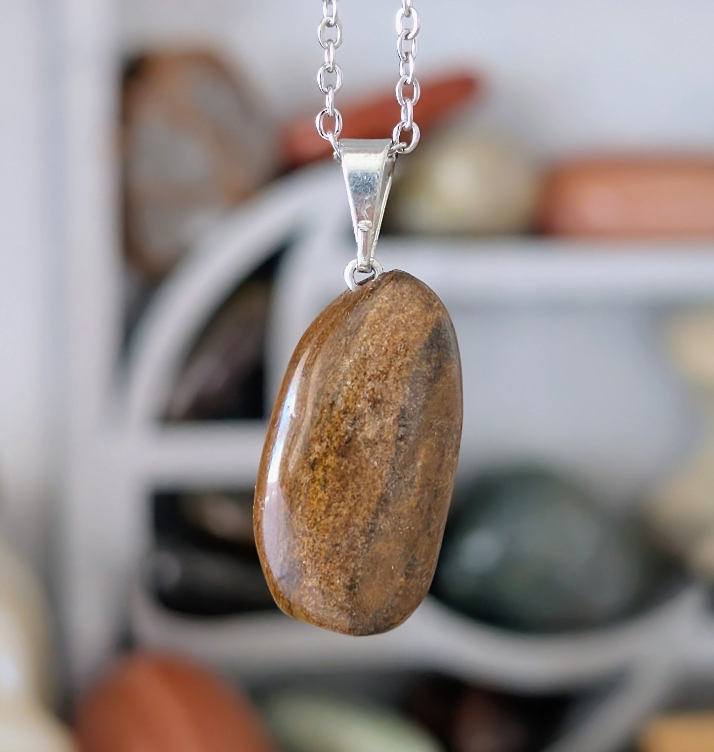 COLLIER BRONZITE